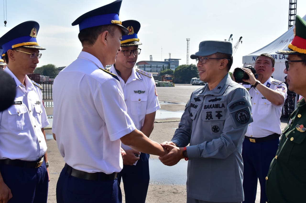 Bakamla RI Lepas Kepulangan Vietnam Coast Guard