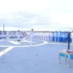 Hut TNI Angkatan Laut, Koarmada III Gelar Upacara di Geladak KRI Teluk Wondama-527