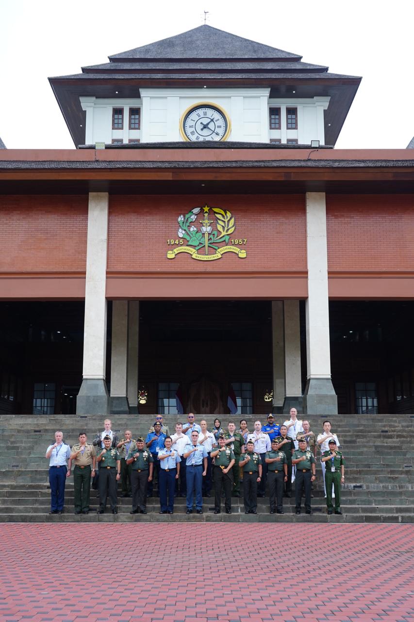 Gubernur Akmil Terima Kunjungan Military Attache Negara Sahabat