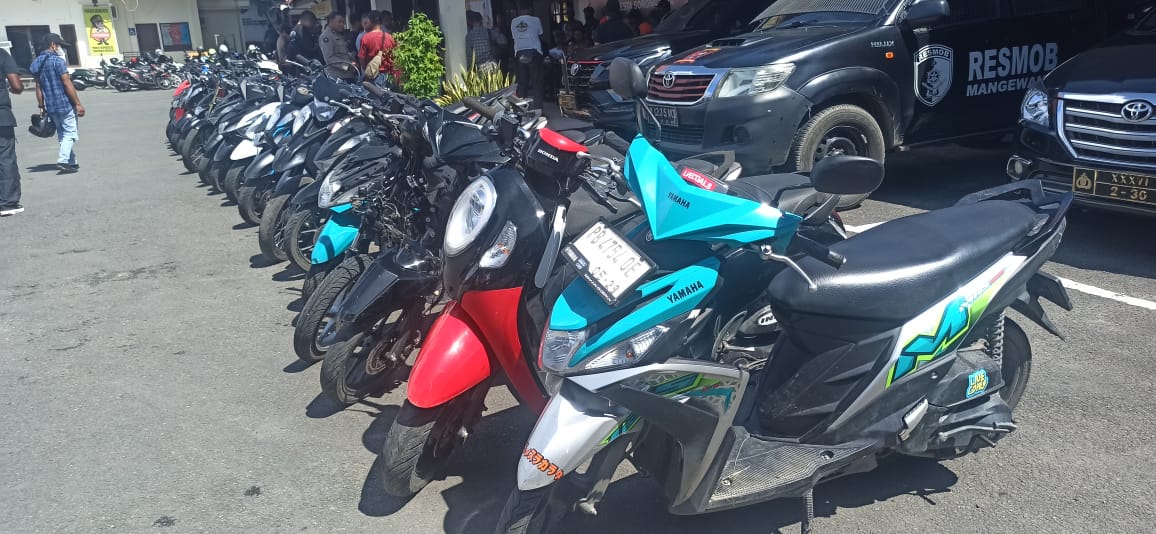 Polresta Sorong Kota Ungkap Rentetan Kasus Begal, Curanmor, dan Miras – 25 Motor Diamankan