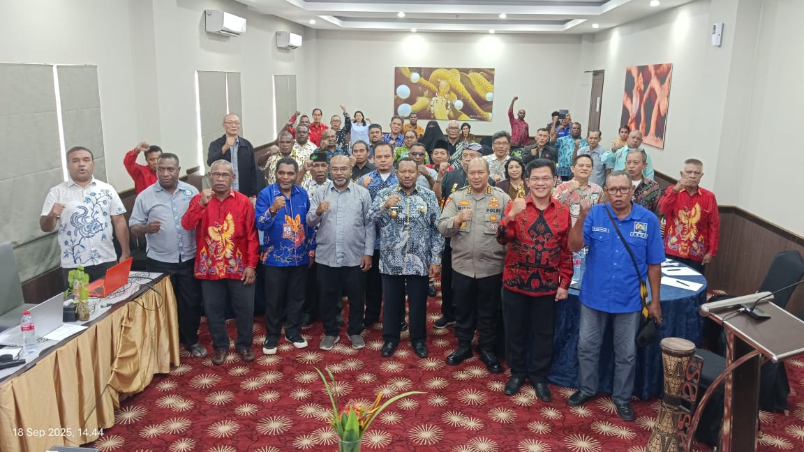 Wagub Buka Rakor FKUB se-Papua Barat Daya dan Silahturahmi Bersama FKUB Se-papua Barat: Kerukunan Kunci Menuju Indonesia Emas 2045