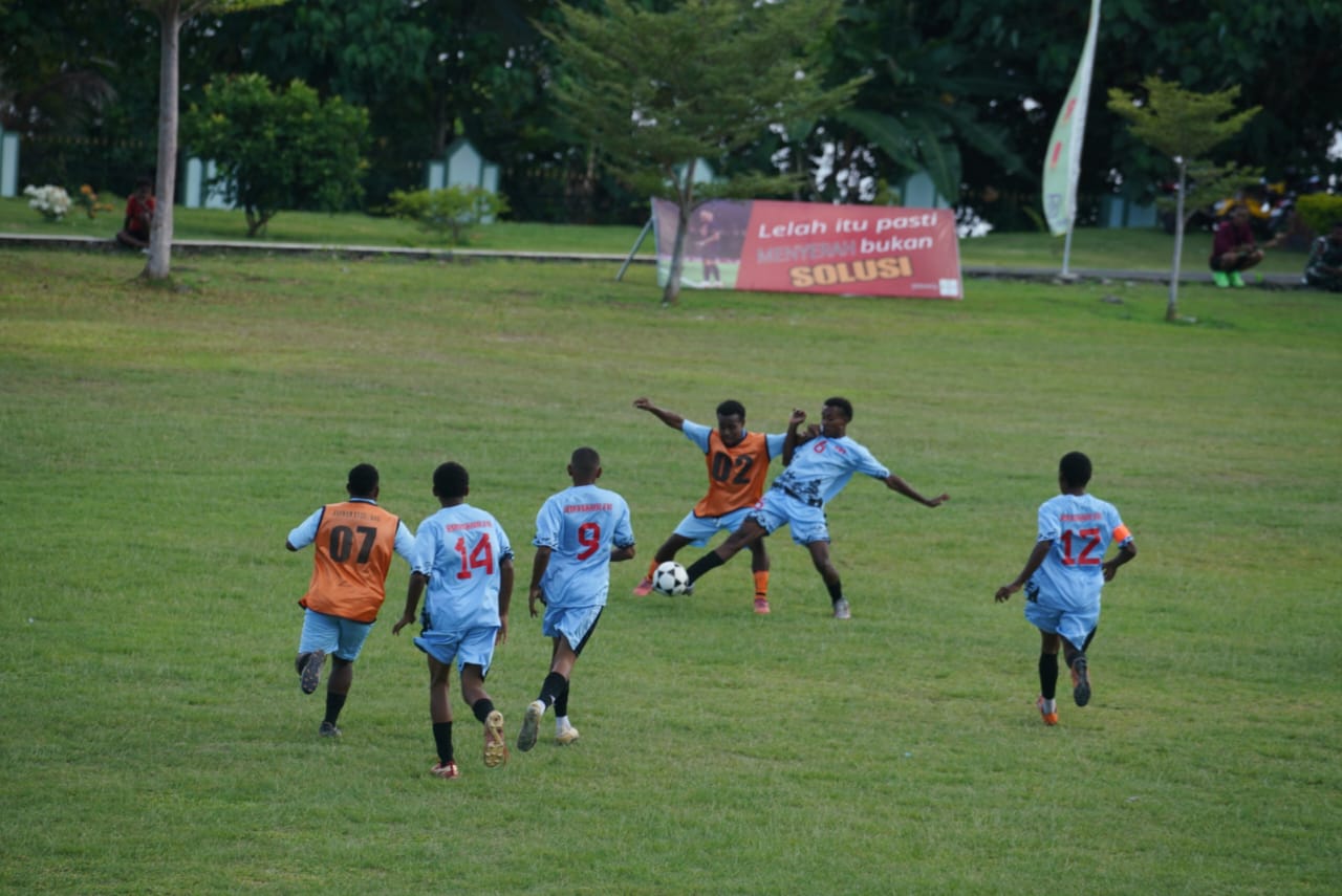 Buka Lomba Sambut HUT TNI ke-80, Pangdam Kasuari Ajak Generasi Muda Papua Barat Bersatu Membangun Bangsa Buka Lomba Sambut HUT TNI ke-80, Pangdam Kasuari Ajak Generasi Muda Papua Barat Bersatu Membangun Bangsa