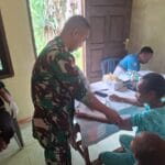 Optimalisasi Pelayanan Kesehatan, TNI Bersama Puskesmas Kombut Lakukan Pusling di Amuan