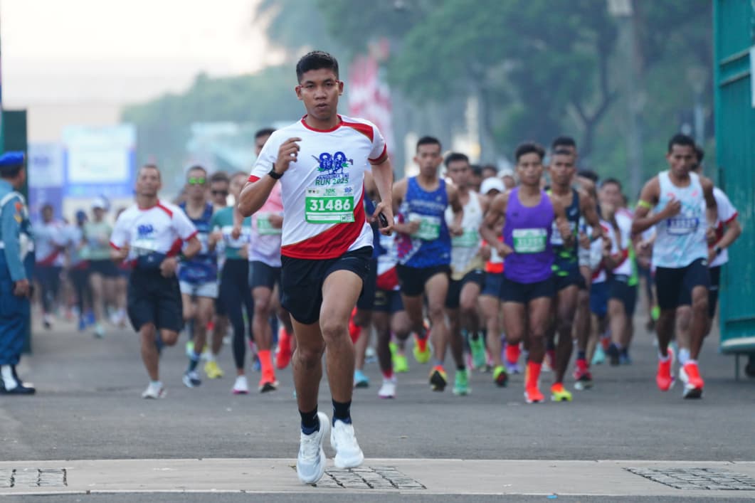 Ribuan Peserta Meriahkan “Panglima TNI Run 2025” di Monas