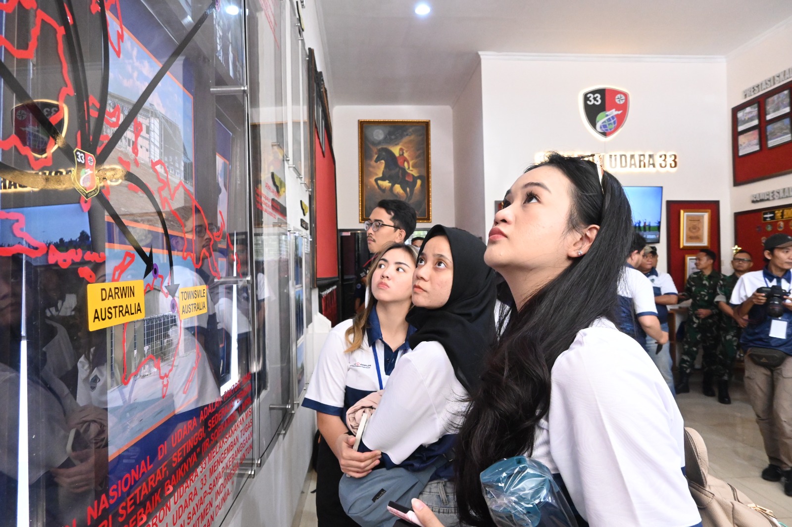 Kunjungi Lanud Sultan Hasanuddin, Wartawan Media Nasional Rasakan Sensasi Menembak dan Kenali Lebih Dekat, Skadron Udara 33 serta Batalyon Parako 466 Pasgat