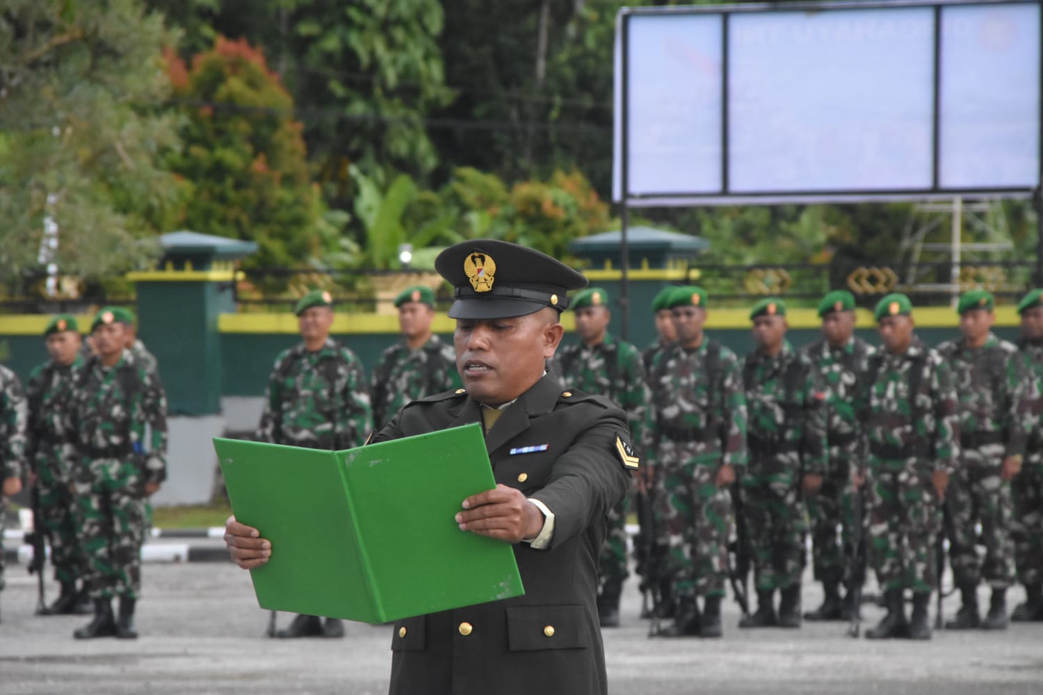 Dandim 1710/Mimika Pimpin Upacara Hari Kesaktian Pancasila Tahun 2025 Dandim 1710/Mimika Pimpin Upacara Hari Kesaktian Pancasila Tahun 2025