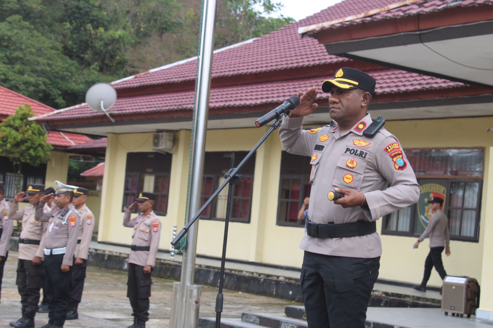 Polres Maybrat Gelar Upacara Peringatan Hari Kesaktian Pancasila Polres Maybrat Gelar Upacara Peringatan Hari Kesaktian Pancasila