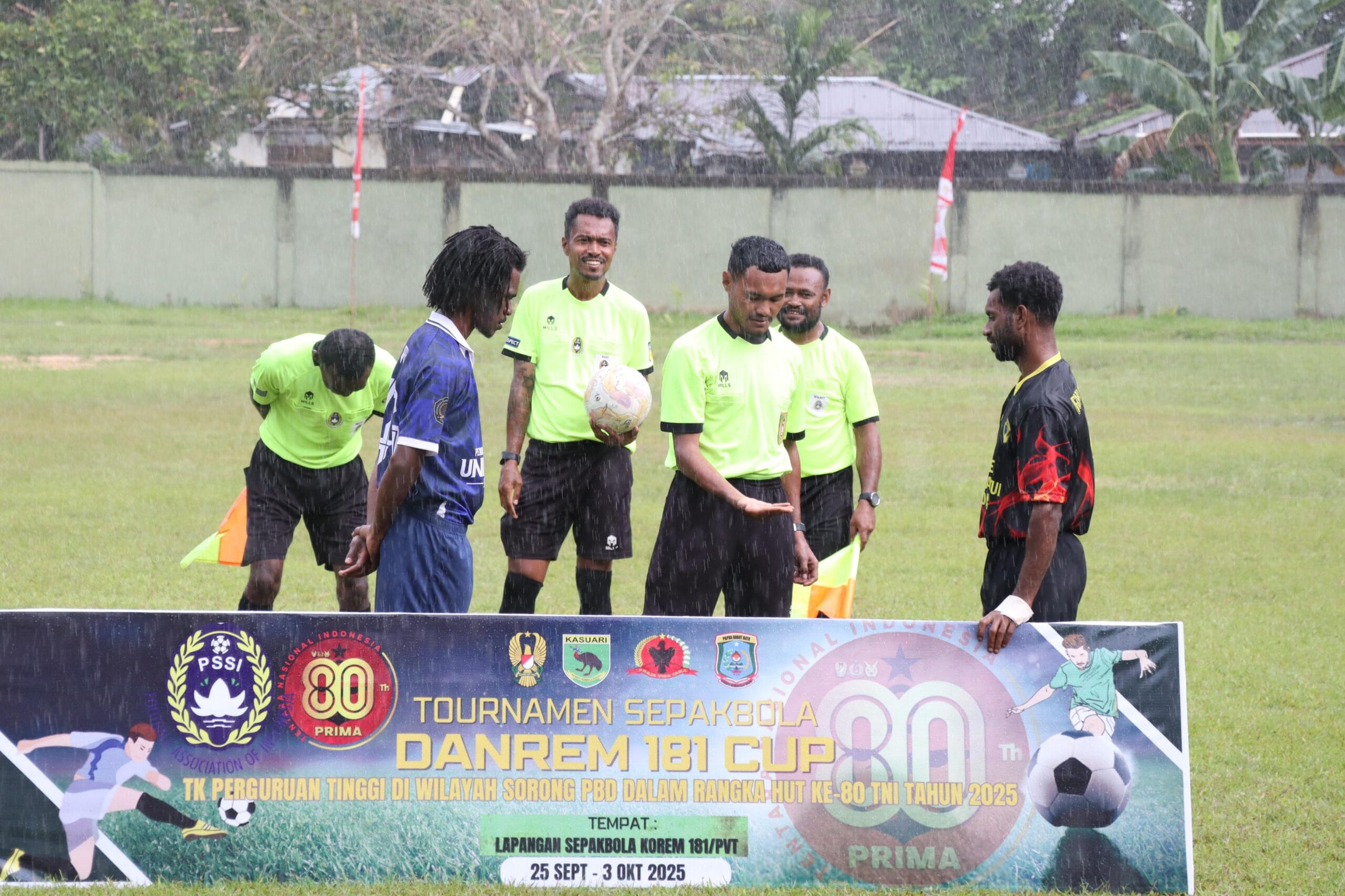 Koarmada III Hadiri Penutupan Turnamen Sepakbola Danrem Cup 2025 dalam Rangka HUT ke-80 TNI