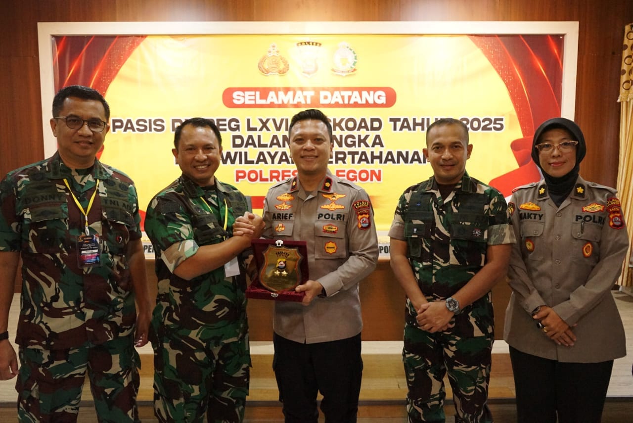 Perkuat Sinergitas TNI–Polri, Wakapolres Cilegon Sambut Baik Kunjungan Pasis Seskoad ke Polres Cilegon