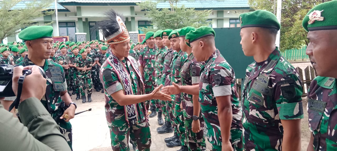 Pangdam XVIII/Kasuari Tinjau Kesiapan Satuan di Sorong, Tegaskan Prajurit Harus Tangguh dan Mandiri