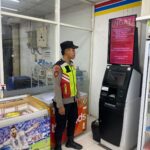 Cegah Kejahatan Konvensional Maupun Teknologi, Polisi Patroli ATM Tanpa Penjaga Cegah Kejahatan Konvensional Maupun Teknologi, Polisi Patroli ATM Tanpa Penjaga