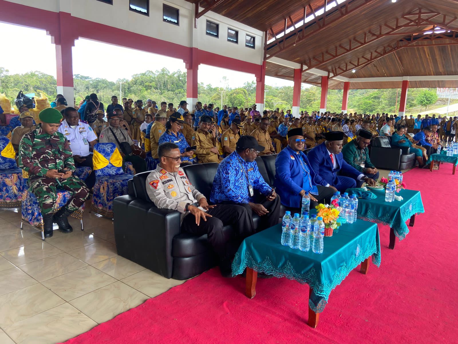 Wakili Kapolres Maybrat, Wakapolres Hadiri Upacara Hari Sumpah Pemuda ke-97 di Alun-Alun Faitmayaf Wakili Kapolres Maybrat, Wakapolres Hadiri Upacara Hari Sumpah Pemuda ke-97 di Alun-Alun Faitmayaf