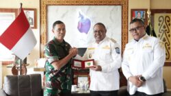 Pangdam Kasuari Terima Audiensi Bupati Manokwari Bahas Sinergi Percepatan Pembangunan, Hingga Keamanan Wilayah Manokwari Pangdam Kasuari Terima Audiensi Bupati Manokwari Bahas Sinergi Percepatan Pembangunan, Hingga Keamanan Wilayah Manokwari