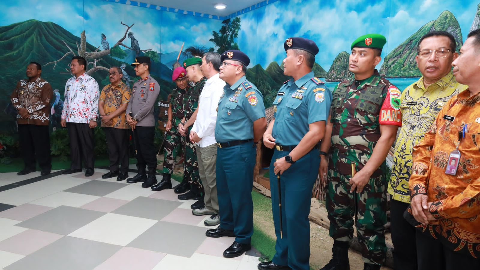 Pemerintah Daerah Bersama Forkopimda Sambut Kunker Komisi IV DPR RI di Papua Barat Daya Pemerintah Daerah Bersama Forkopimda Sambut Kunker Komisi IV DPR RI di Papua Barat Daya