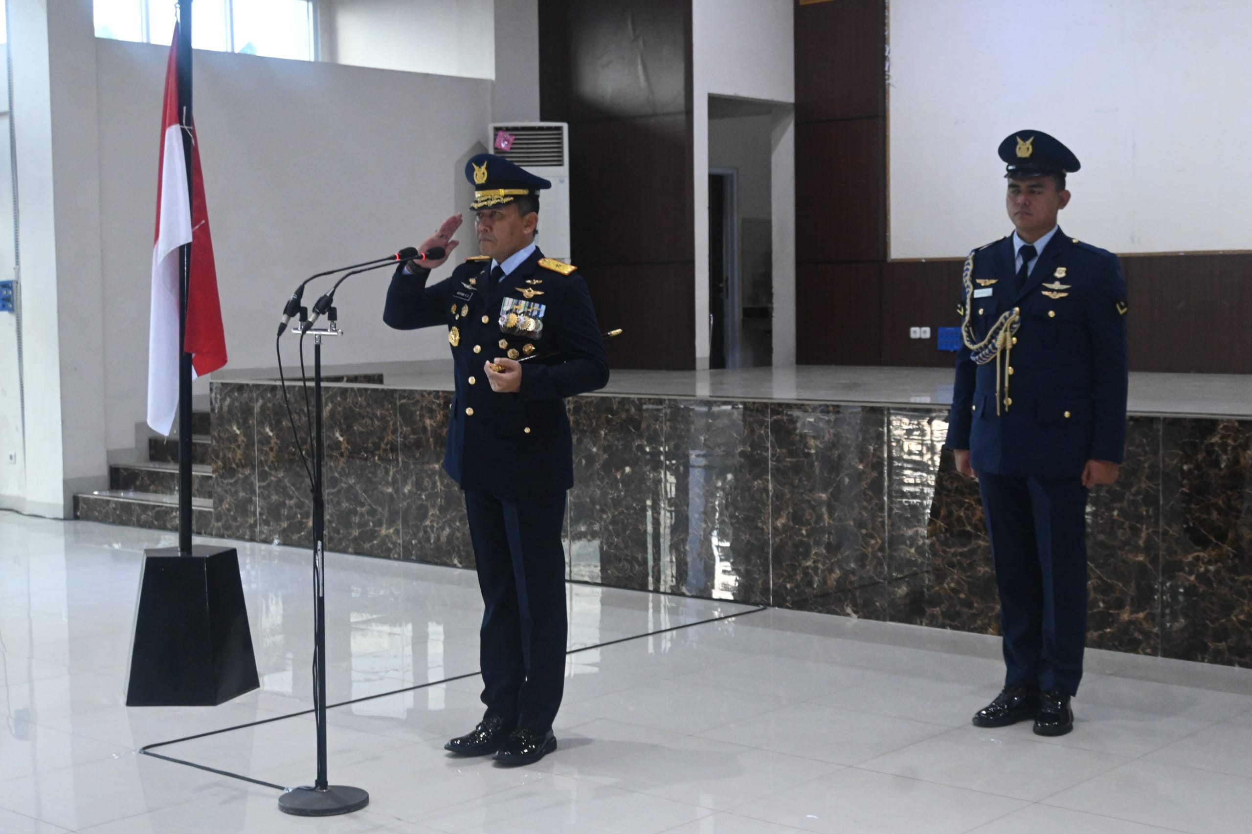 Komandan Lanud Sultan Hasanuddin Terima Laporan Kenaikan Pangkat 104 Perwira