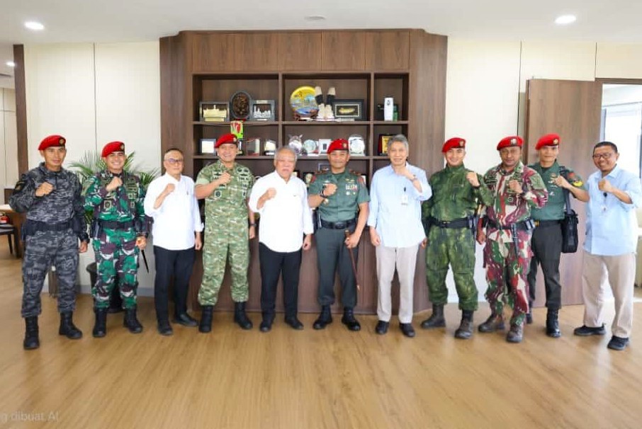 Audiensi Komandan Grup 4 Kopassus dengan Kepala Otorita IKN Perkuat Sinergi Pertahanan dan Pembangunan Nasional Audiensi Komandan Grup 4 Kopassus dengan Kepala Otorita IKN Perkuat Sinergi Pertahanan dan Pembangunan Nasional