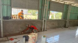 Satgas TMMD 126 Kodim Tambrauw Masuki Tahap Finishing Pemasangan Keramik dan Pengecatan Gereja Advent Satgas TMMD 126 Kodim Tambrauw Masuki Tahap Finishing Pemasangan Keramik dan Pengecatan Gereja Advent