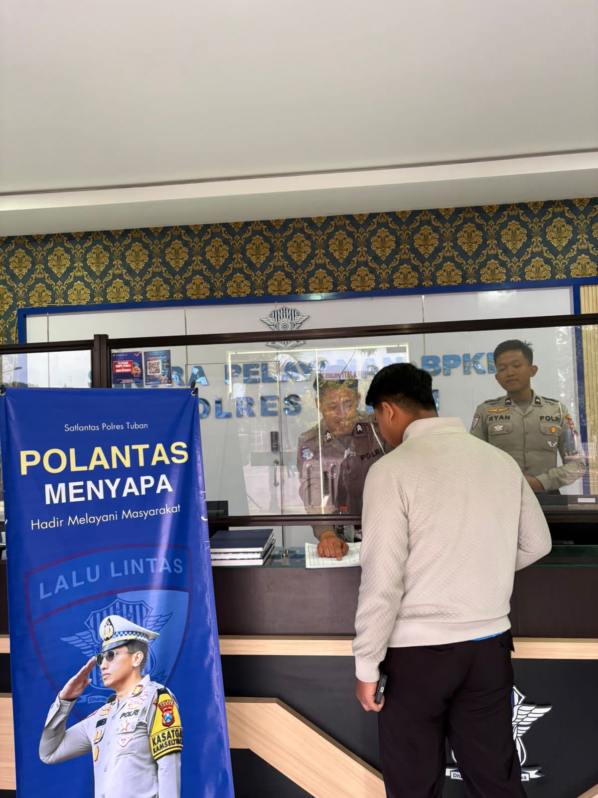 POLANTAS MENYAPA, Wujud Nyata Polisi Peduli Edukasi POLANTAS MENYAPA, Wujud Nyata Polisi Peduli Edukasi
