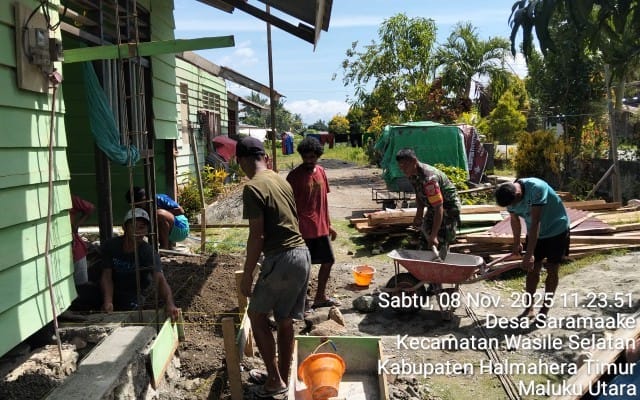Babinsa Koramil 1505-02/Wasile Gotong Royong Bangun Pondasi Rumah Warga Babinsa Koramil 1505-02/Wasile Gotong Royong Bangun Pondasi Rumah Warga