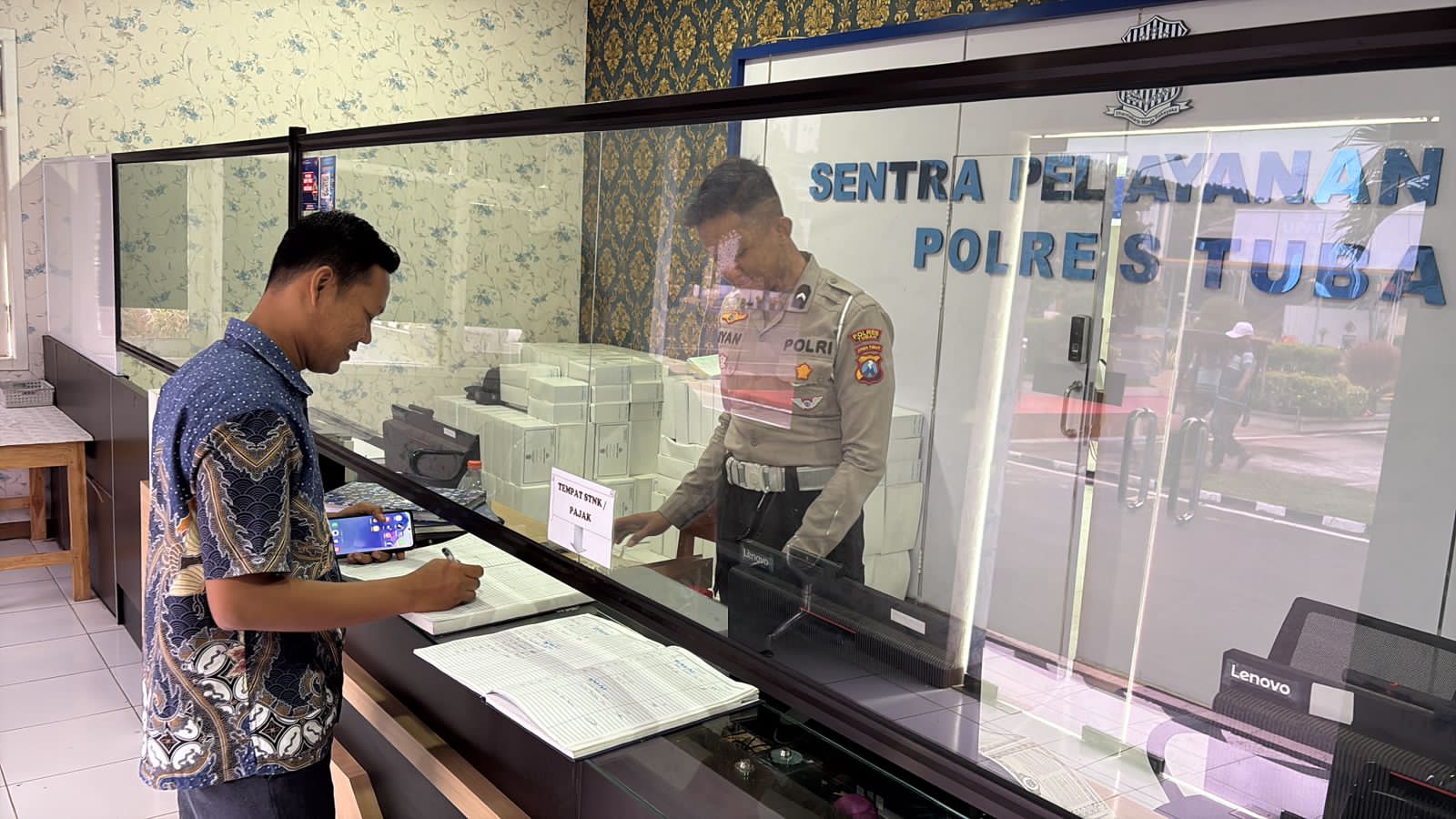 Ruang Dialog Polisi-Warga Kini Terbuka Lebar Berkat POLANTAS MENYAPA Ruang Dialog Polisi-Warga Kini Terbuka Lebar Berkat POLANTAS MENYAPA