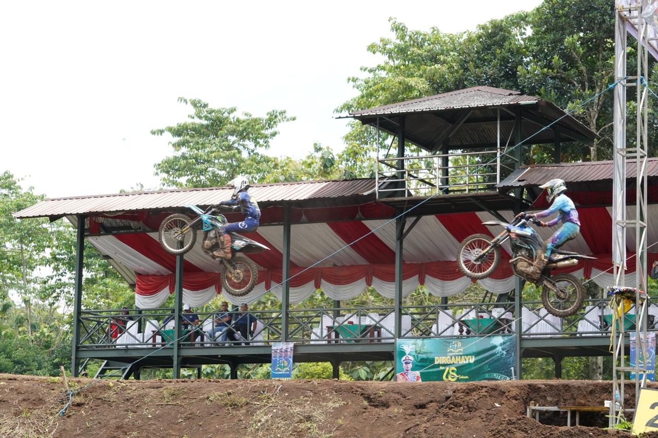 Gubernur Akmil Tutup Kejuaraan Java Rookies Grasstrack Piala Gubernur Akmil 2025 Gubernur Akmil Tutup Kejuaraan Java Rookies Grasstrack Piala Gubernur Akmil 2025