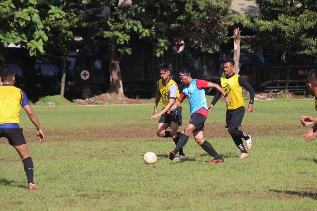 Big Match, Yonif 2 Marinir Laksanakan Laga Persahabatan Sepak Bola Bersama Yonif 6 Marinir
