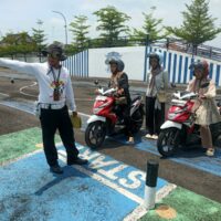 Ketulusan Polisi Tuban Sentuh Warga Saat Menjelaskan Prosedur SIM