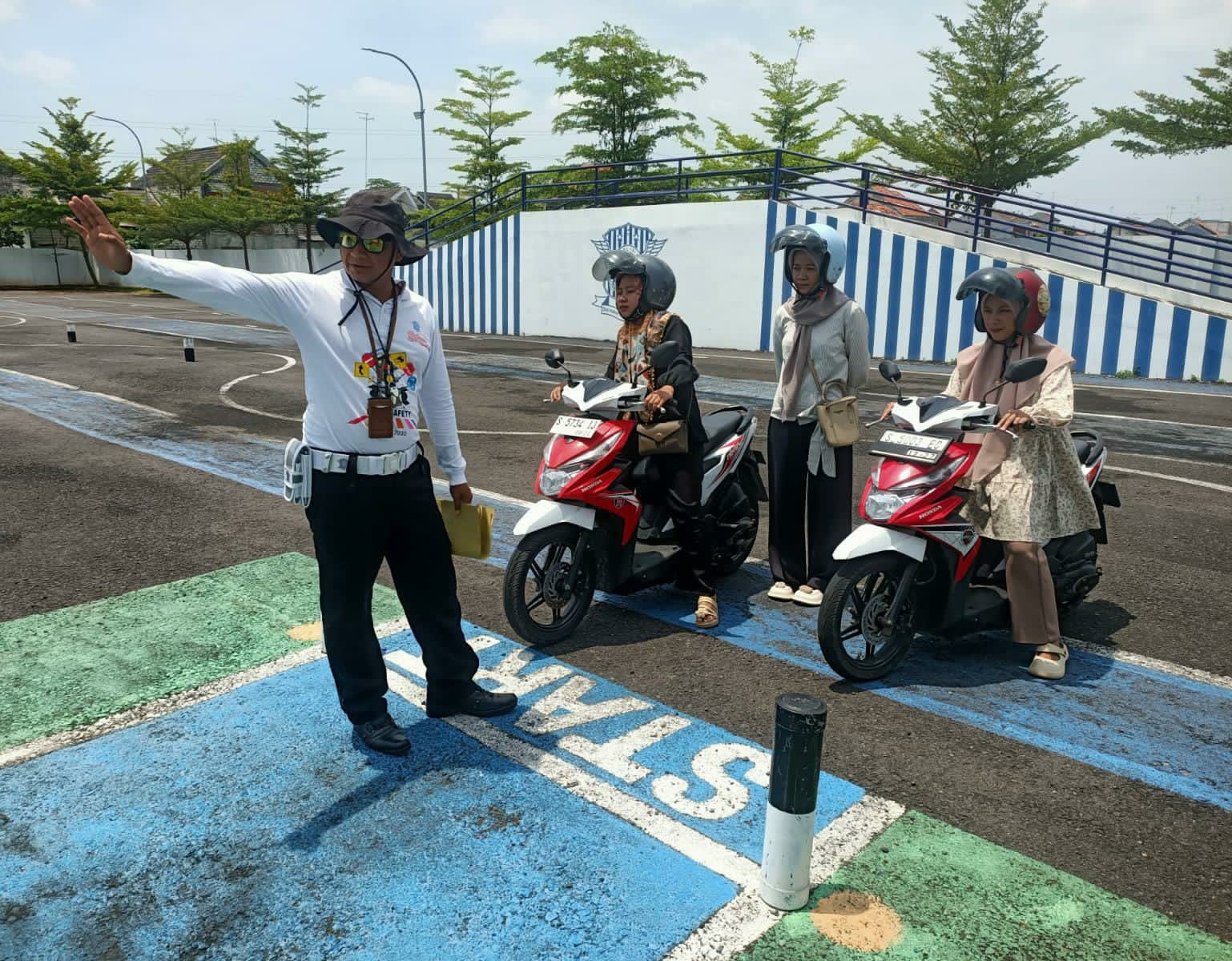 Ketulusan Polisi Tuban Sentuh Warga Saat Menjelaskan Prosedur SIM