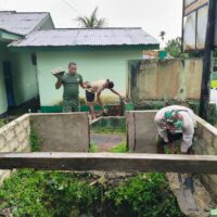 Jum’at Bersih, Anggota Kodim 1505/Tidore Tunjukkan Kepedulian pada Lingkungan Kerja