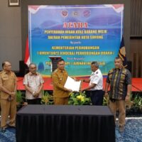 Pemkot Sorong Hibahkan Aset Rp26,4 Miliar untuk Perkuat Layanan dan Keselamatan Penerbangan