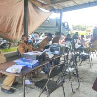 Kodim 1715/Yahukimo bersama Disdukcapil Kabupaten Yahukimo Gelar Pembuatan Adminduk Dalam Rangka Hari Juang TNI AD