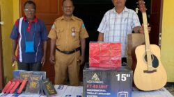 Pastor Bersama Tokoh Adat Apresiasi Bantuan Perlengkapan Gereja dari Presiden RI di Kumurkek