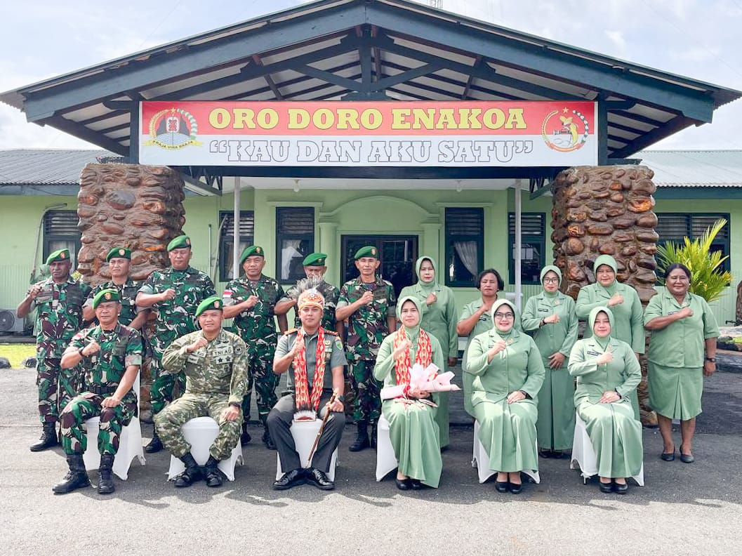 Sambutan Tarian Adat Warnai Kedatangan Dandim 1710/Mimika