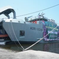 Kapal ADRI XCII-BM Berlayar Angkut Bantuan Kemanusiaan ke Tiga Wilayah Terdampak Bencana di Sumatera