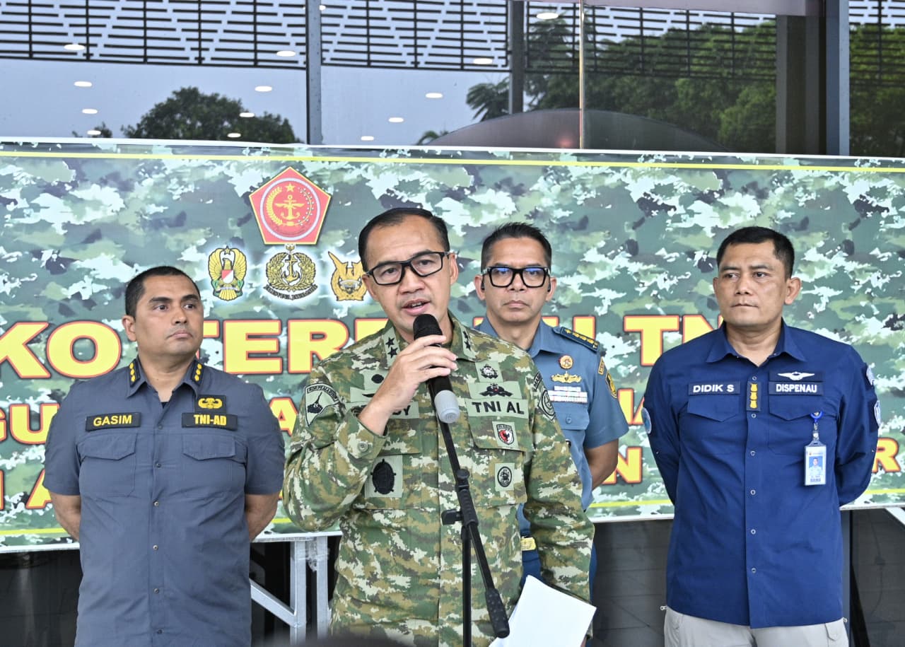 Ratusan Ton Bantuan Terbang ke Sumatera, TNI Percepat Operasi Kemanusiaan