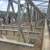 TNI Bantu Percepat Pemulihan Akses di Aceh, Sumbar, dan Sumut, Prajurit Turun Langsung Bangun Jembatan Bailey