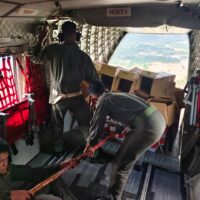 Dengan Metode Airdrop, TNI Kembali Suplai Logistik ke Wilayah Terisolasi Aceh Tamiang
