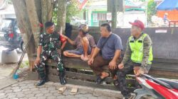 Melalui Komsos, Babinsa Bangun Komunikasi Dengan Warga