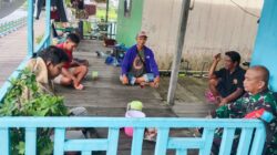 Bangun Keakraban Lewat Komsos, Babinsa Sambangi Warga Yang Ada Di Wilayah Binaan