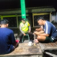 Patroli, Anggota Polsek Widang Sampaikan Himbauan Waspada Kejahatan Curanmor