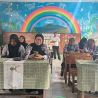 Purna Tugas Datang Lebih Cepat, Pengabdian Guru Honorer Probolinggo Tak Berujung Status ASN PPPK