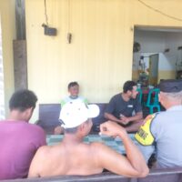 Jaga Kondusivitas, Samapta Polsek Widang Melaksanakan Patroli, Bhabinkamtibmas Memberikan Himbauan