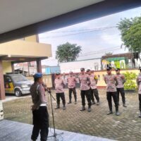 Pesan Disiplin Oleh Propam Saat Pelaksanaan Apel Pagi