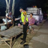 Patroli Malam, Anggota Polsek Widang Sapa Warga Masyaraka