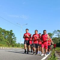 Latihan Rutin, Prajurit Kodim 1710/Mimika Tempuh Lari 8 Km