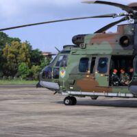 Lanud Sultan Hasanuddin Kerahkan Helikopter Caracal Bantu Pencarian Pesawat ATR 42-500 yang Hilang Kontak