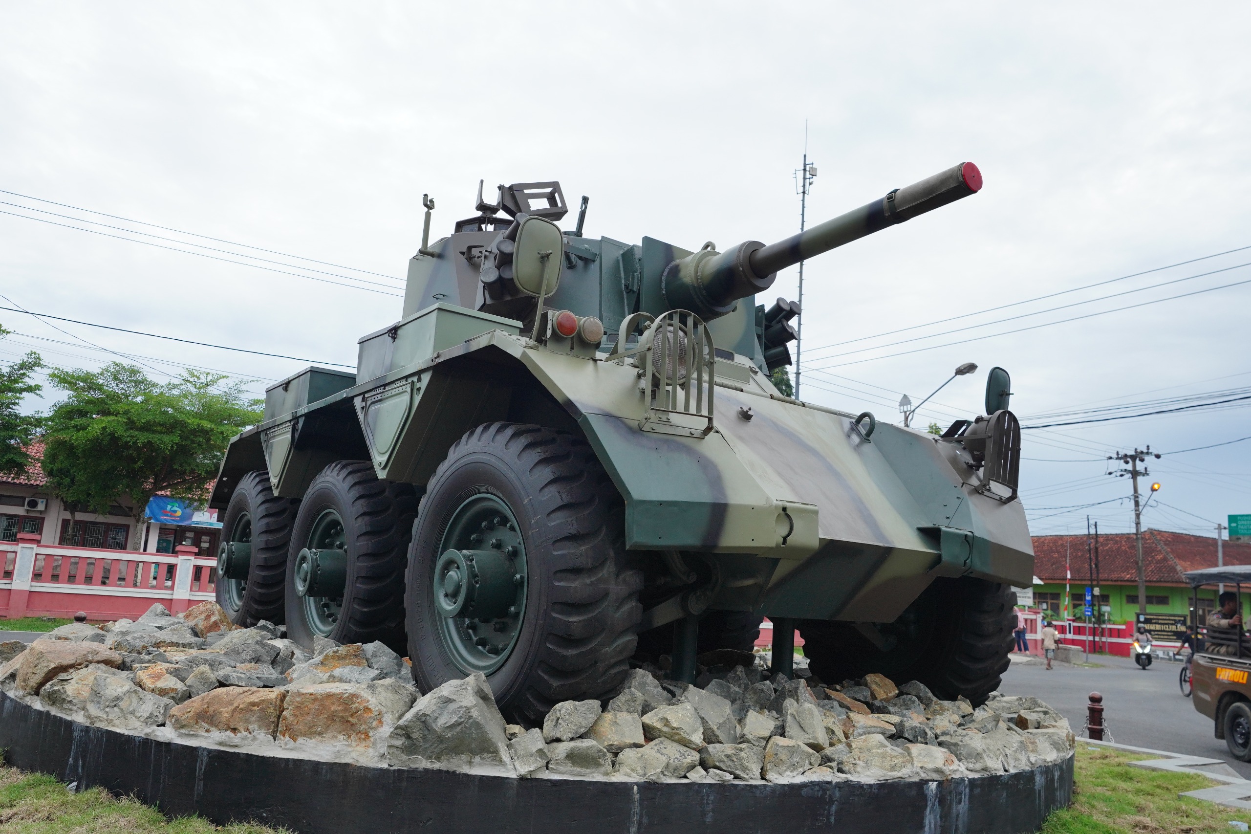 Panglima TNI Resmikan Monumen Panser Saladin, Tumbuhkan Semangat Nasionalisme Masyarakat Cijulang