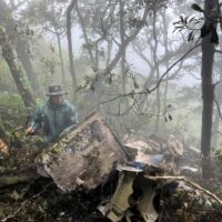 Prajurit TNI Temukan Black Box ATR 42-500