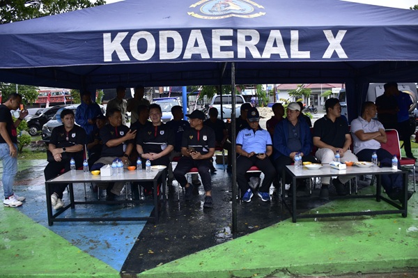 Dankodaeral X Saksikan Lanjutan Turnamen Dankodaeral X Cup 2026 di Jayapura Dankodaeral X Saksikan Lanjutan Turnamen Dankodaeral X Cup 2026 di Jayapura