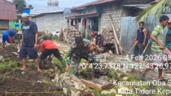 Peduli Warga Binaan, Babinsa Kodim 1505/Tidore Turun Langsung Bangun Rumah